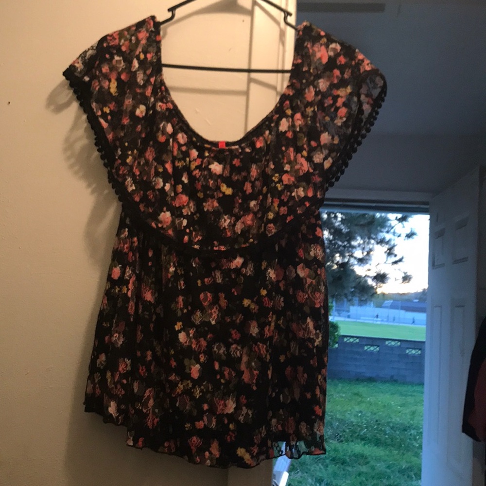 Floral off the shoulder shirt